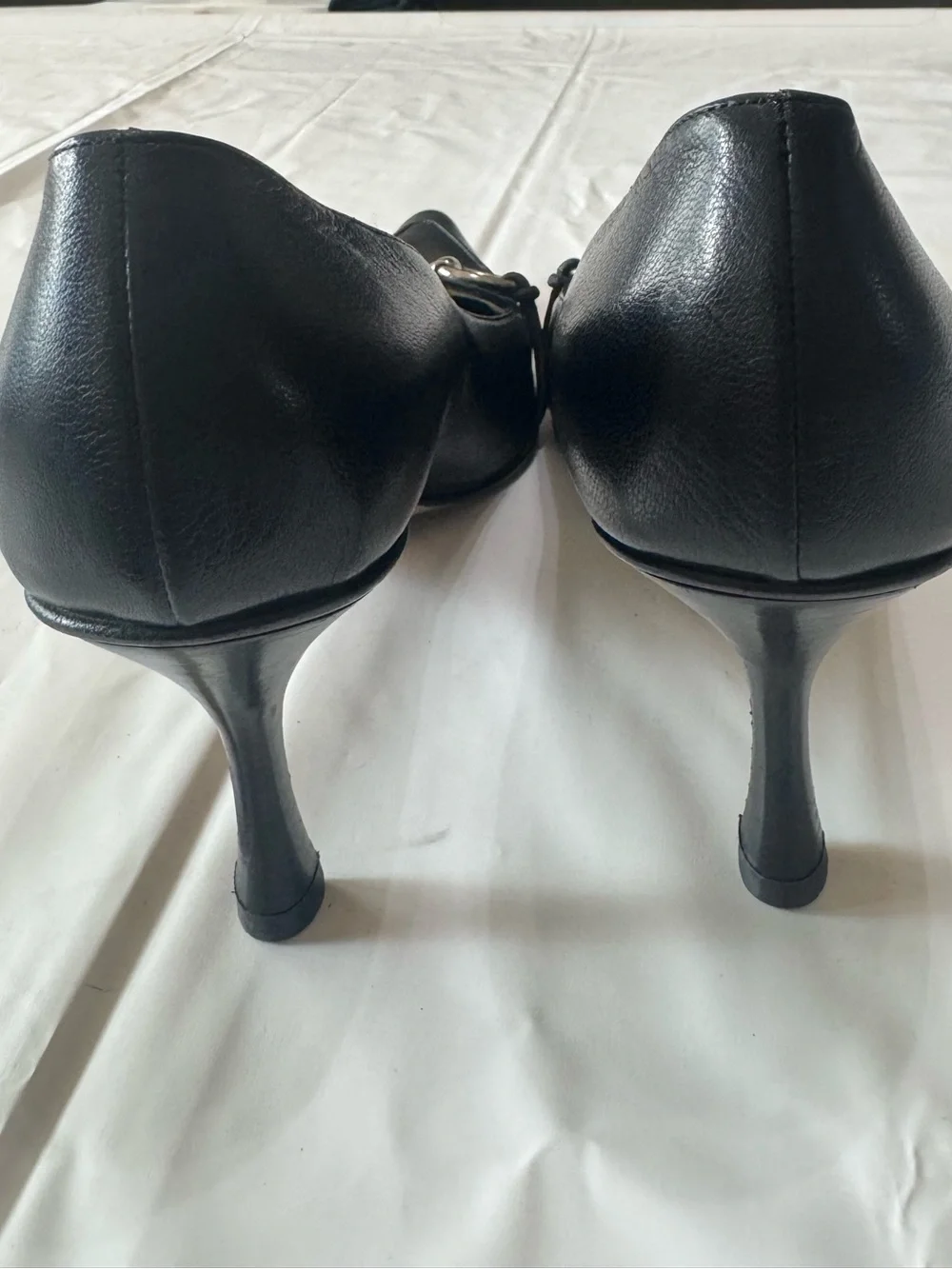 Gucci Black Leather Pointed-Toe Heels with Horsebit Detail - Picture 3 of 4